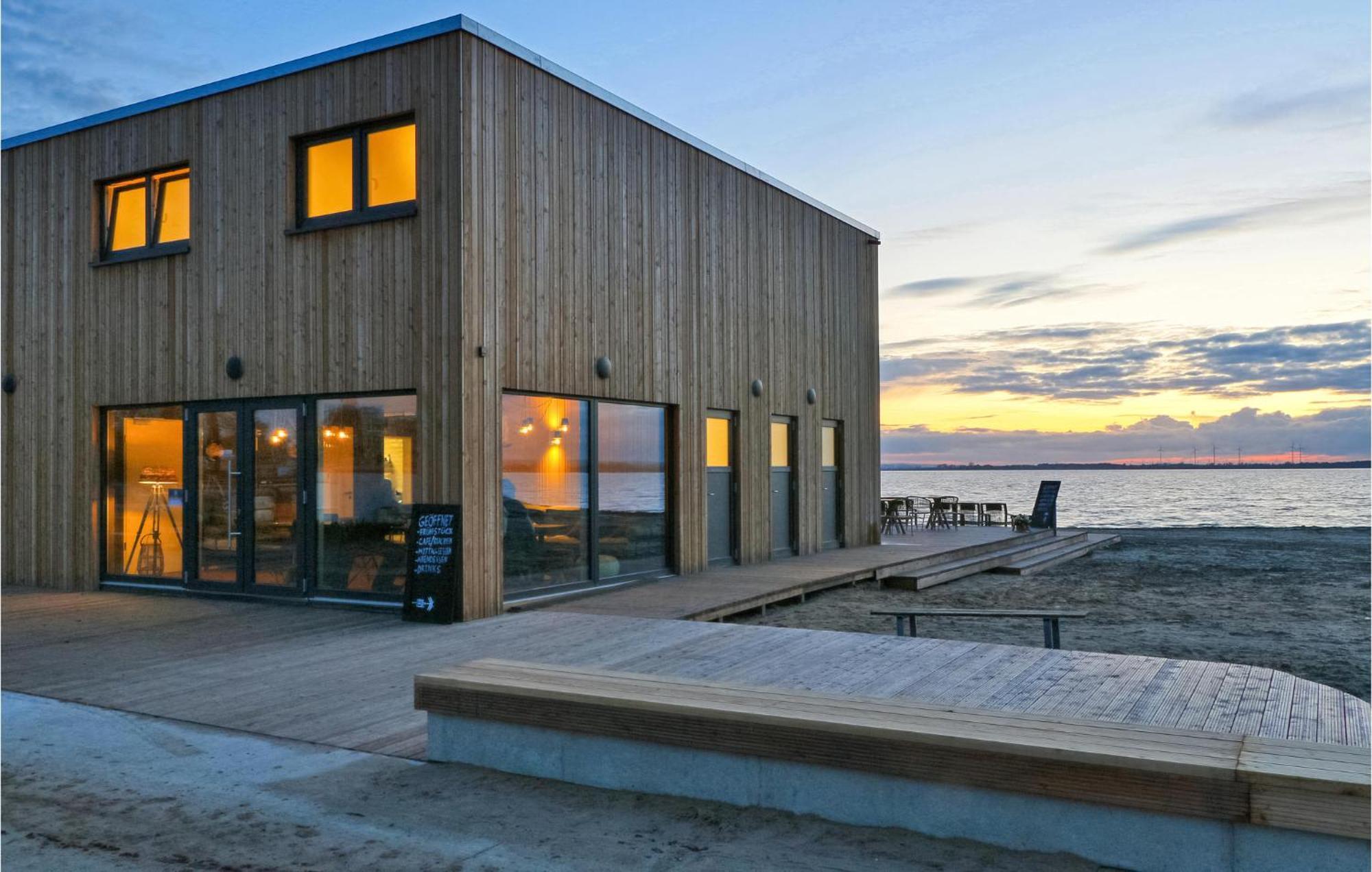Cozy Home In Lembruch-Duemmer See With Sauna Exteriér fotografie